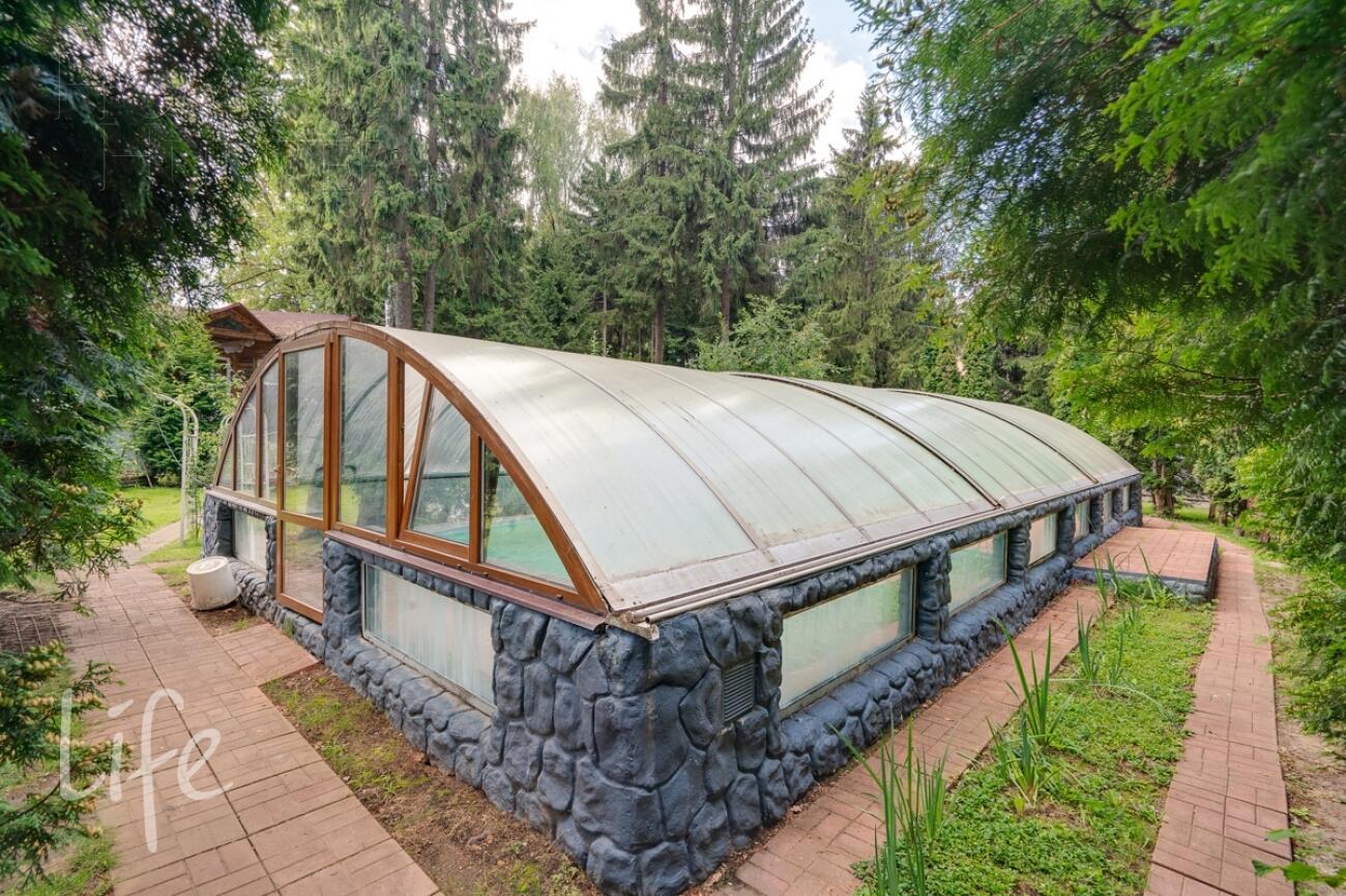 3-этажный коттедж 650 м² с отделкой