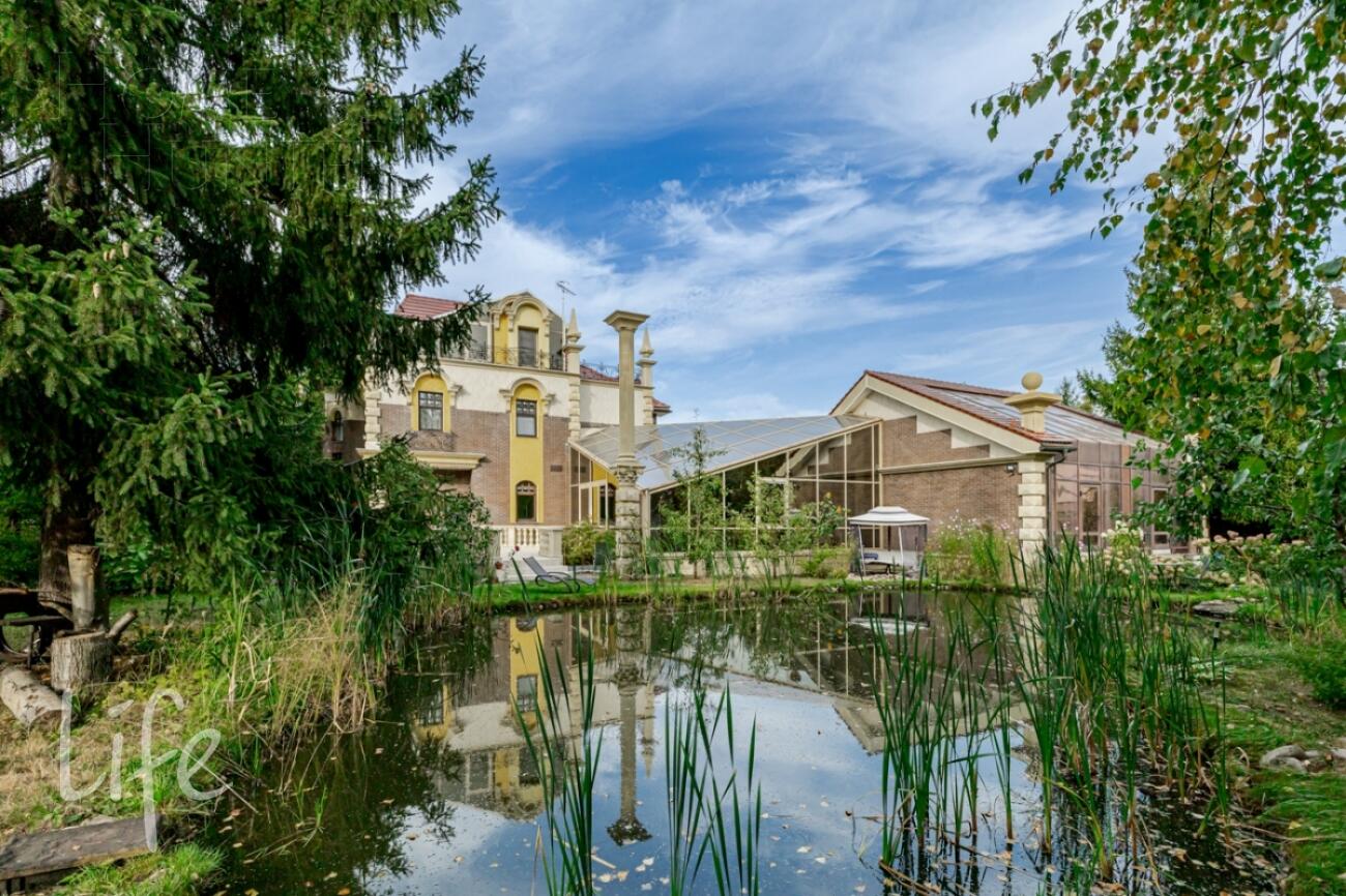 2-этажный коттедж 970 м² с отделкой