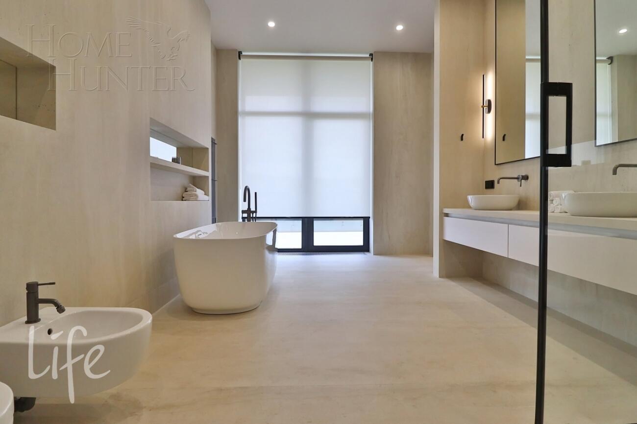 2-этажный коттедж 705 м² с отделкой