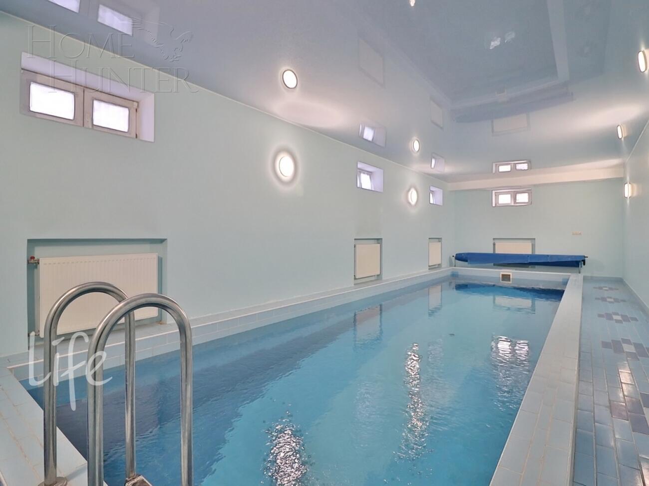 2-этажный коттедж 450 м² с отделкой