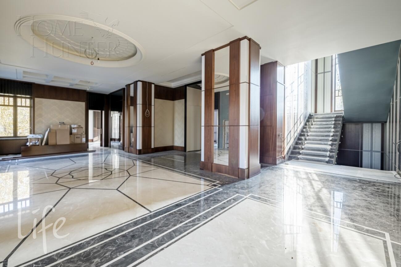 2-этажный коттедж 1 244 м² с отделкой