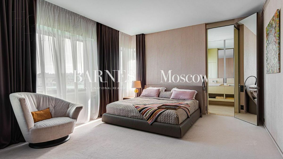 2-этажный коттедж 438 м² с отделкой