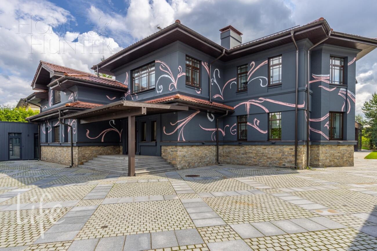 2-этажный коттедж 550 м² с отделкой