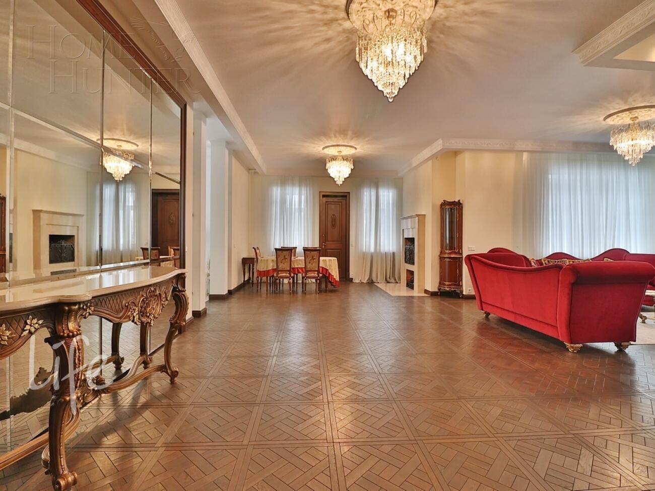 2-этажный коттедж 817 м² с отделкой