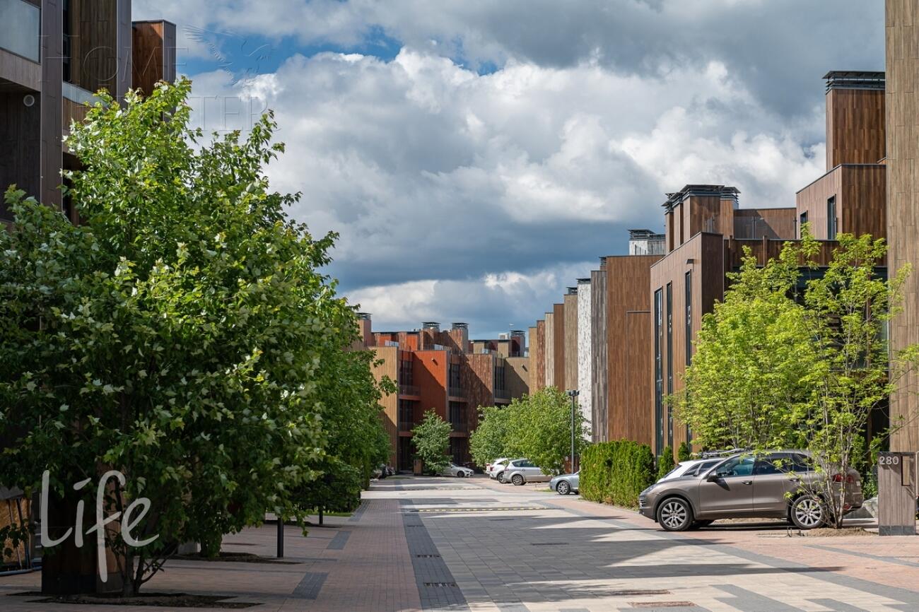 3-этажный таунхаус 240 м² без отделки