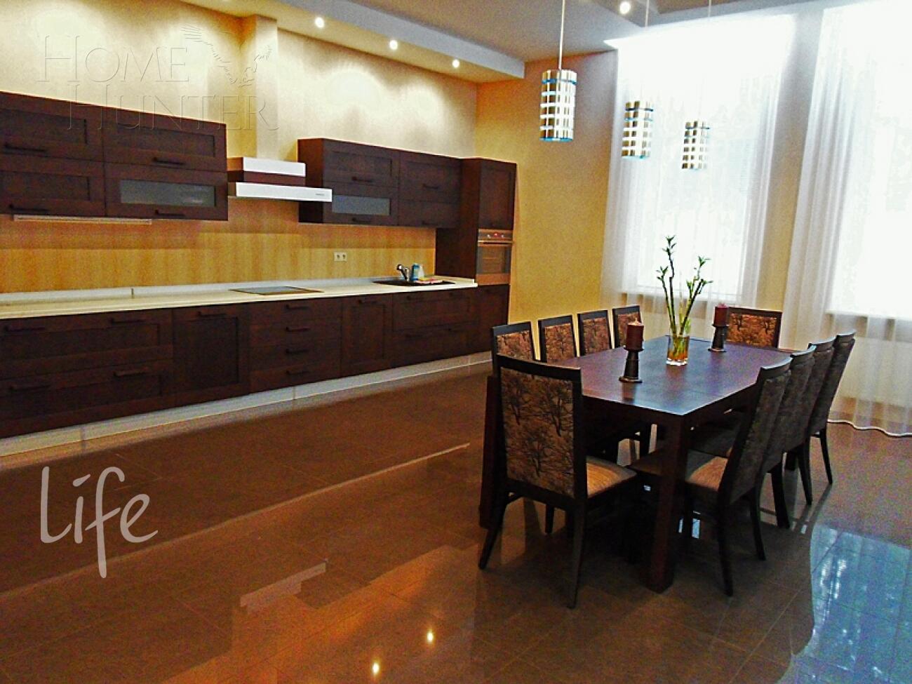 2-этажный коттедж 860 м² с отделкой