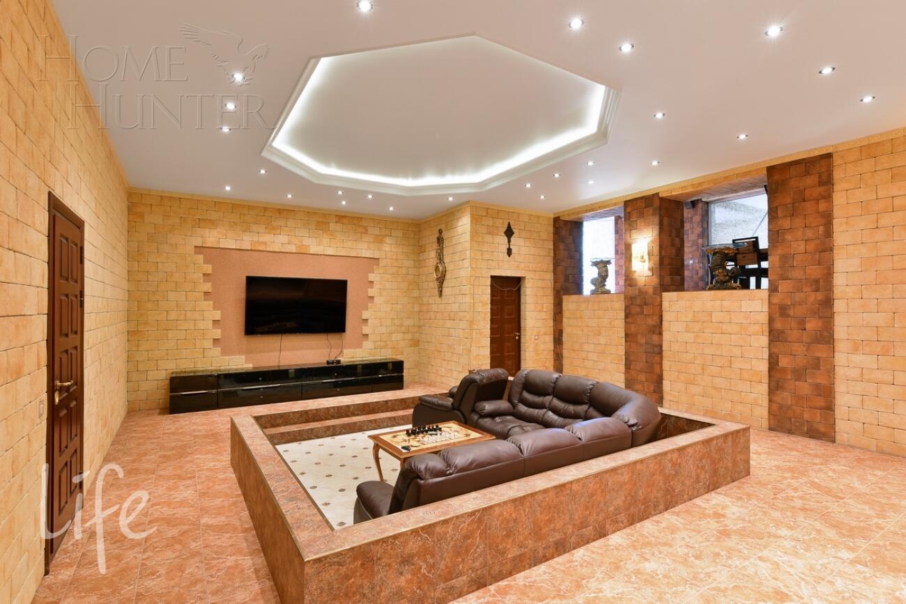 2-этажный коттедж 1 500 м² с отделкой