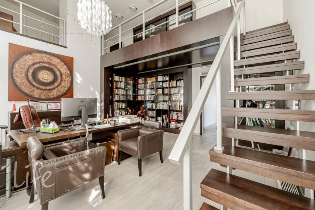 2-этажный коттедж 1 328 м² с отделкой