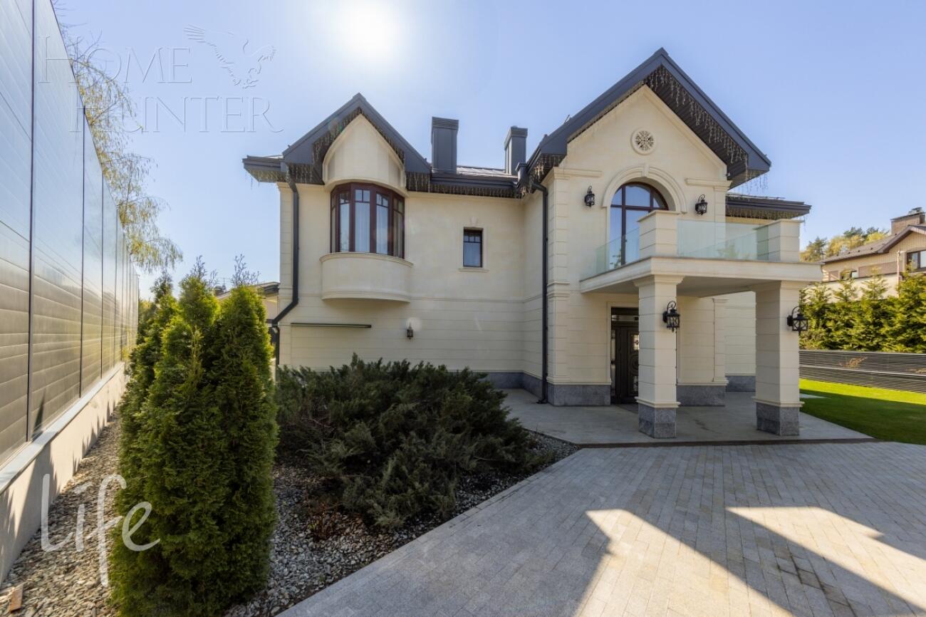 2-этажный коттедж 700 м² с отделкой