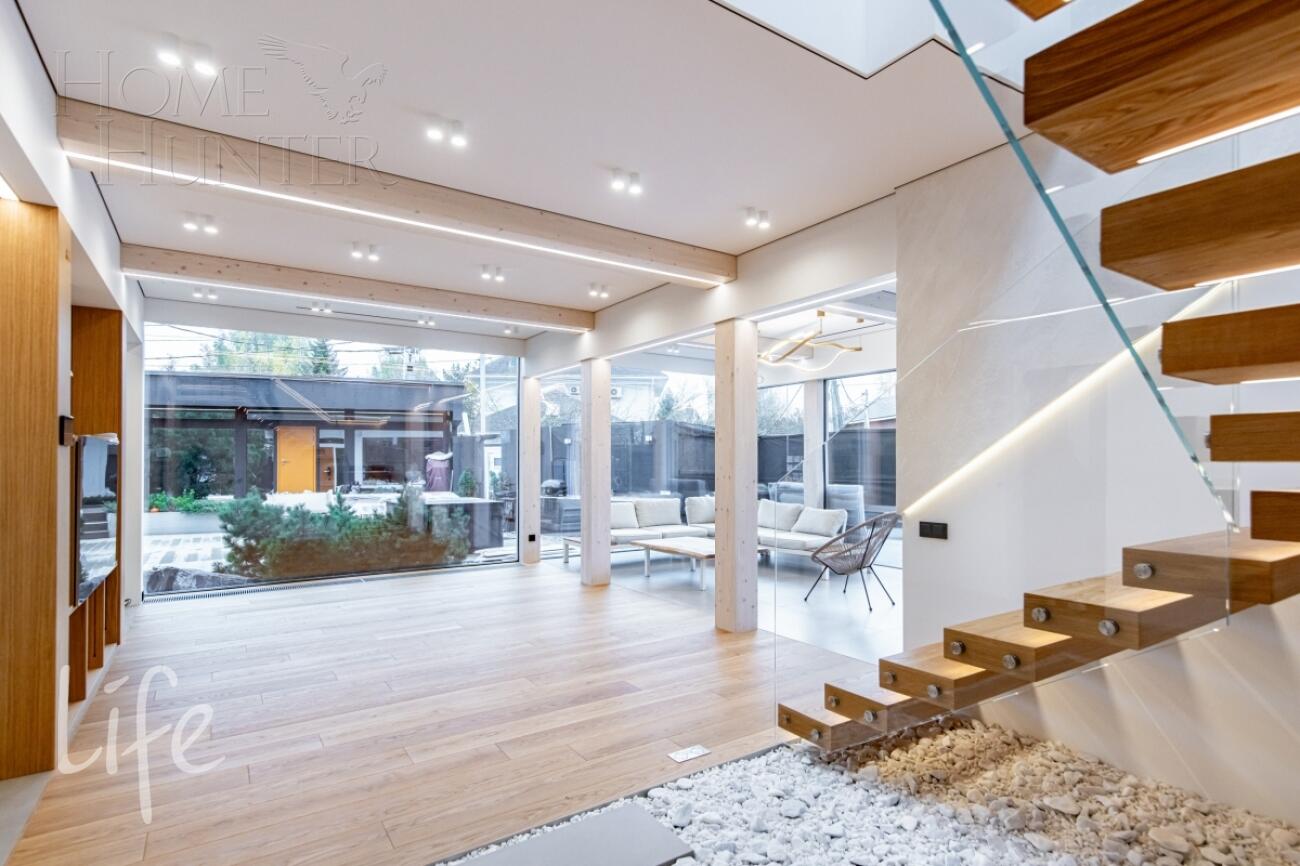 2-этажный коттедж 261 м² с отделкой