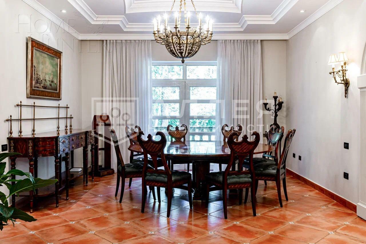 2-этажный коттедж 850 м² с отделкой