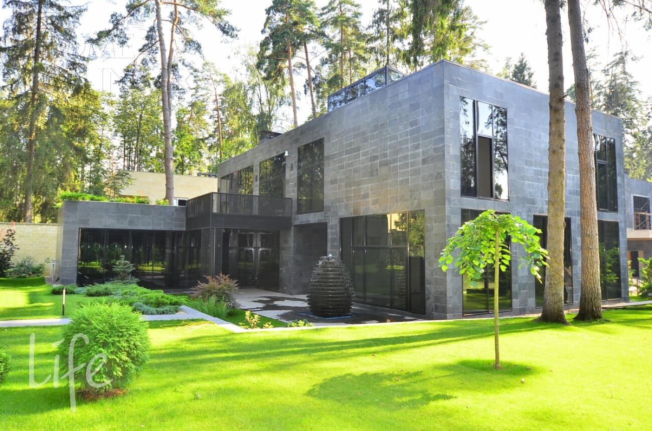 2-этажный коттедж 790 м² с отделкой