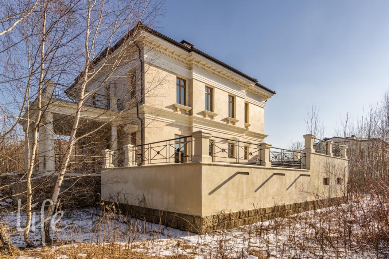 2-этажный коттедж 680 м² без отделки