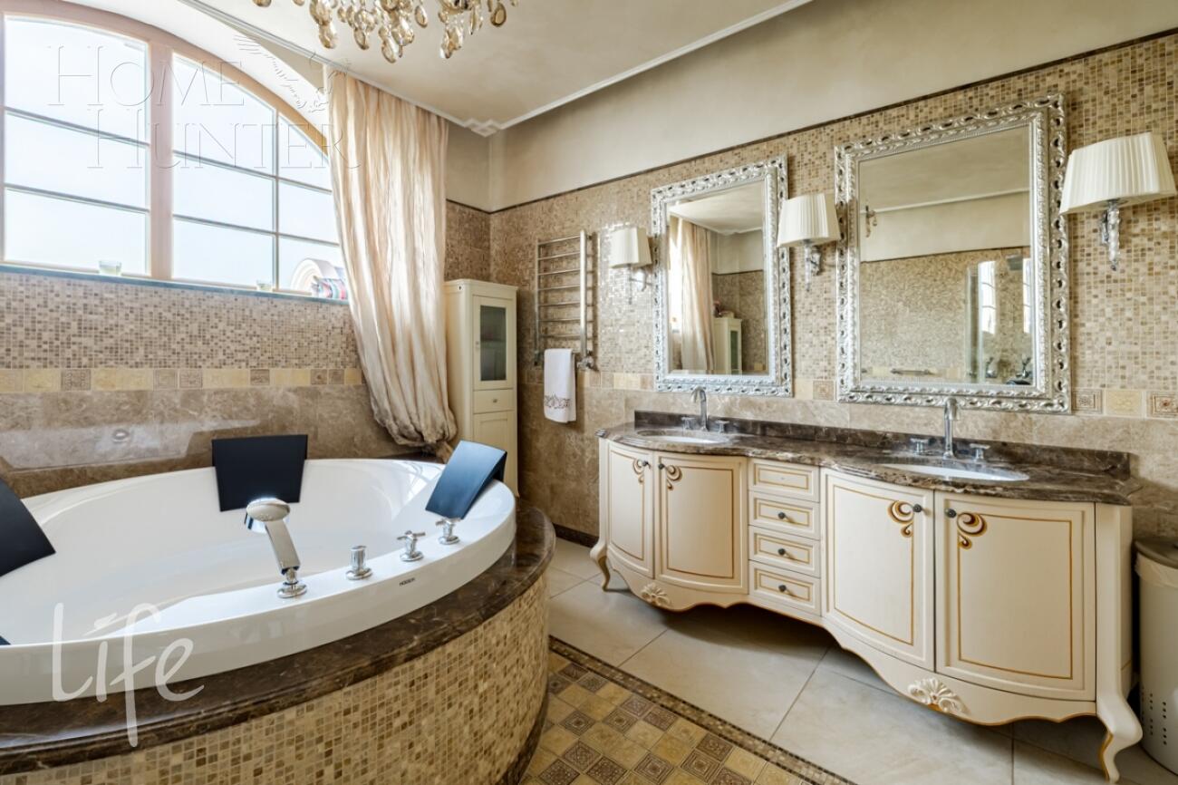 2-этажный коттедж 1 000 м² с отделкой