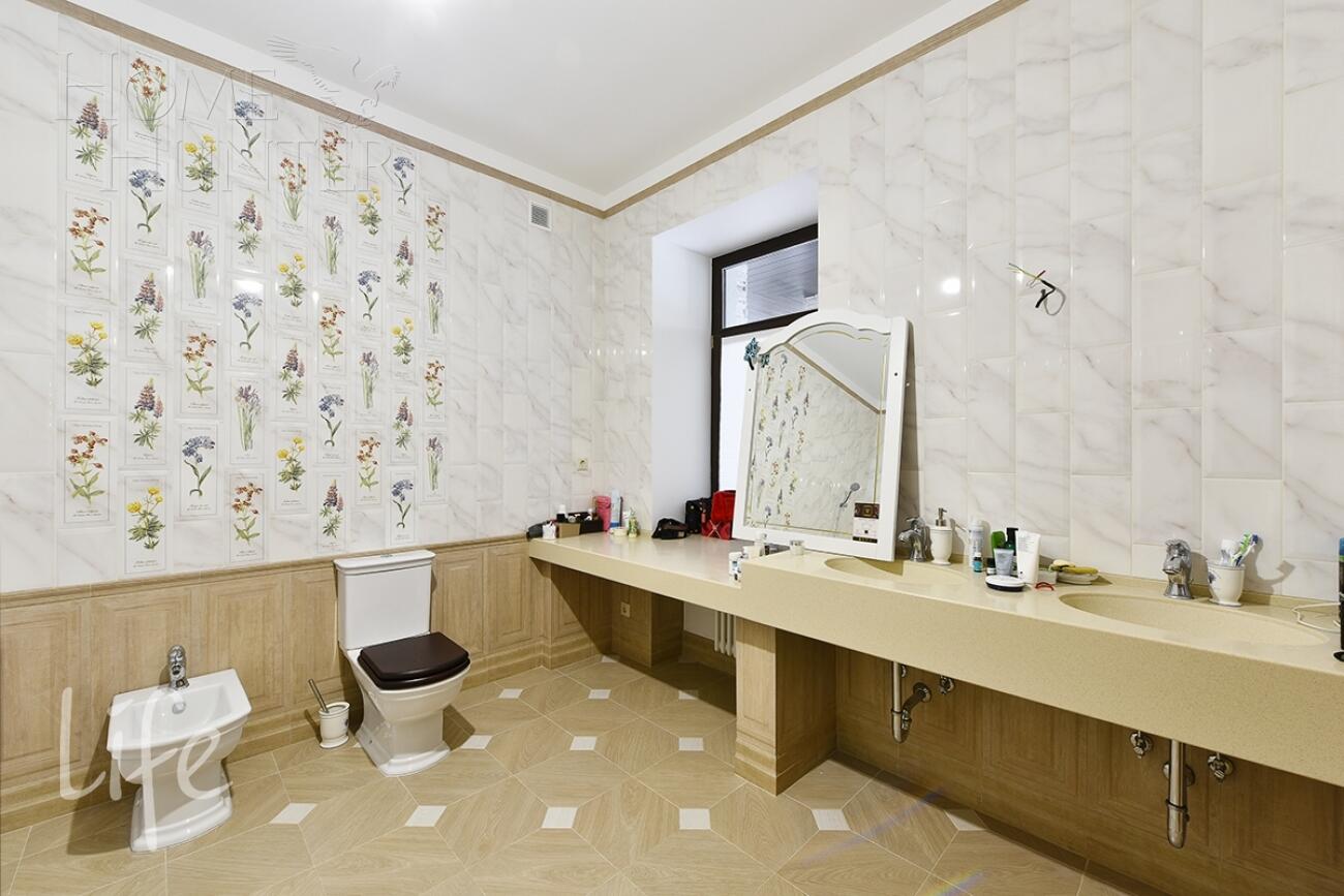 2-этажный коттедж 1 000 м² с отделкой