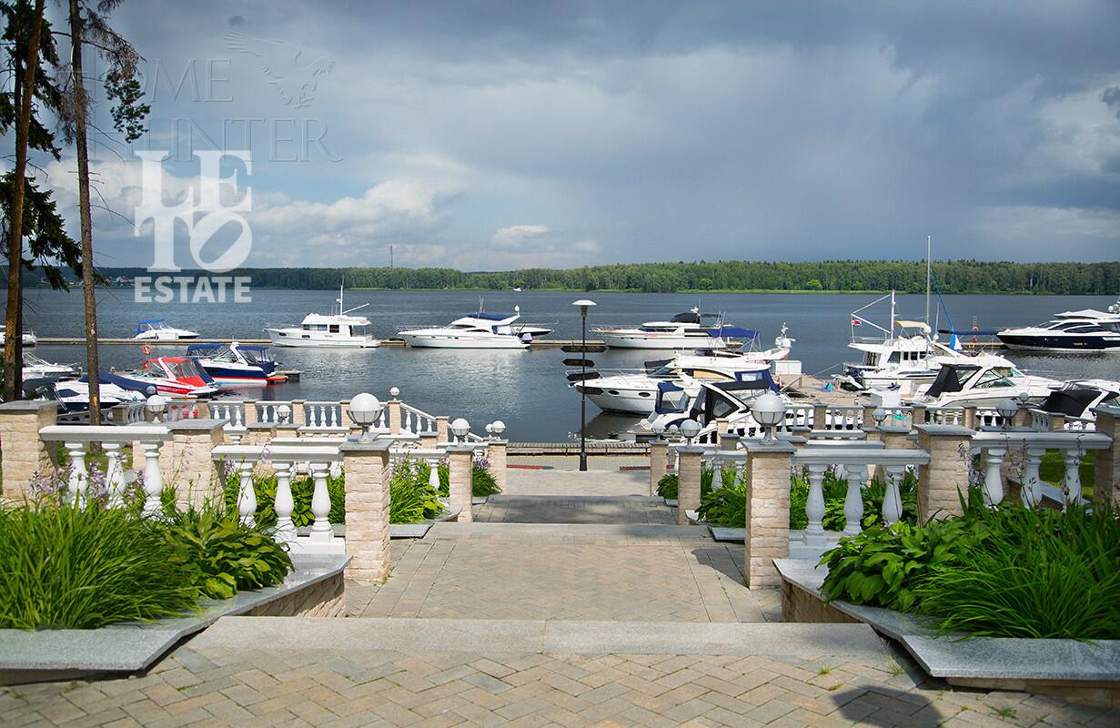 2-этажный коттедж 443 м² с отделкой