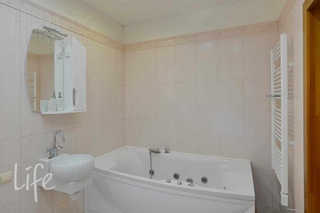 2-этажный коттедж 600 м² с отделкой