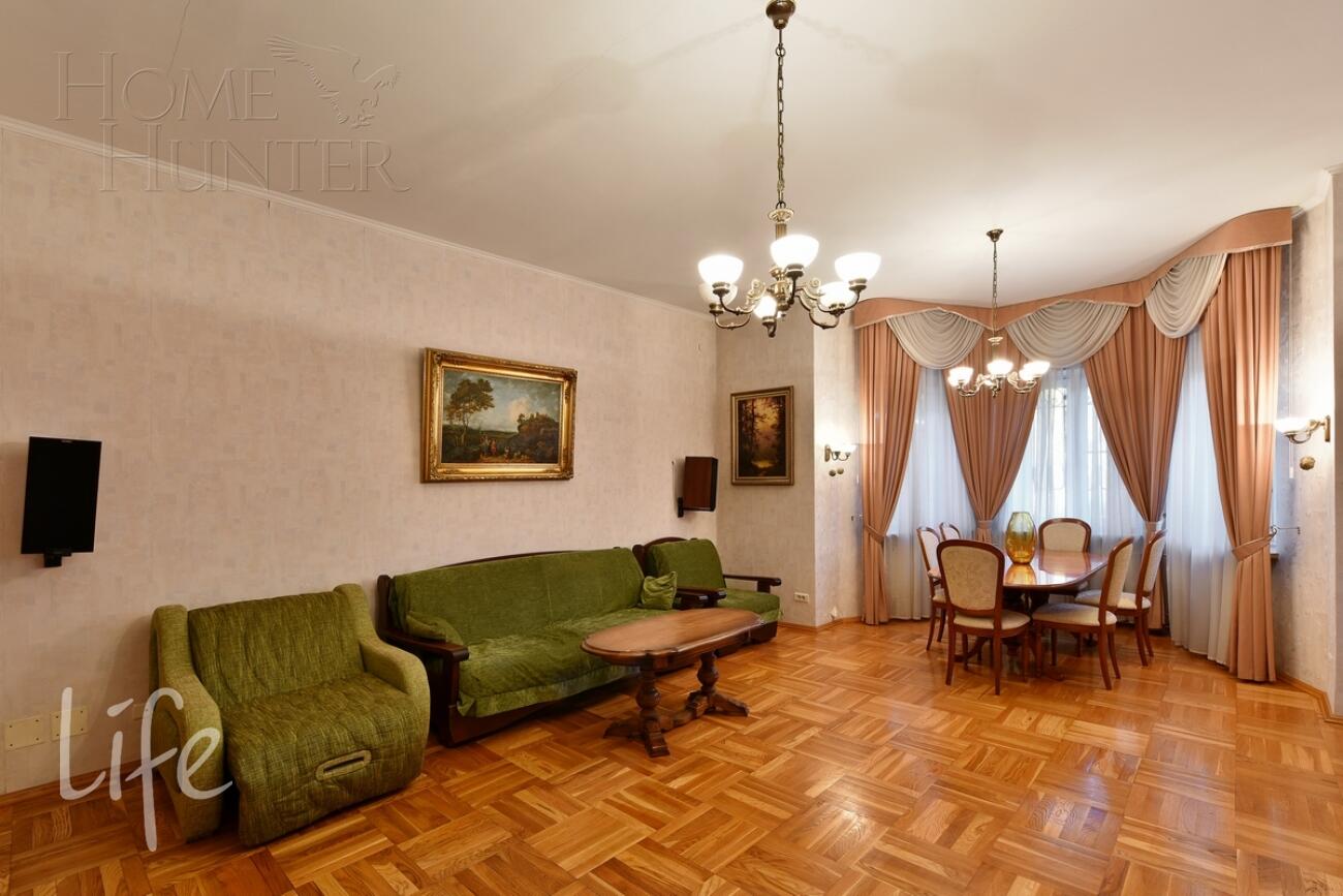 2-этажный коттедж 320 м² с отделкой