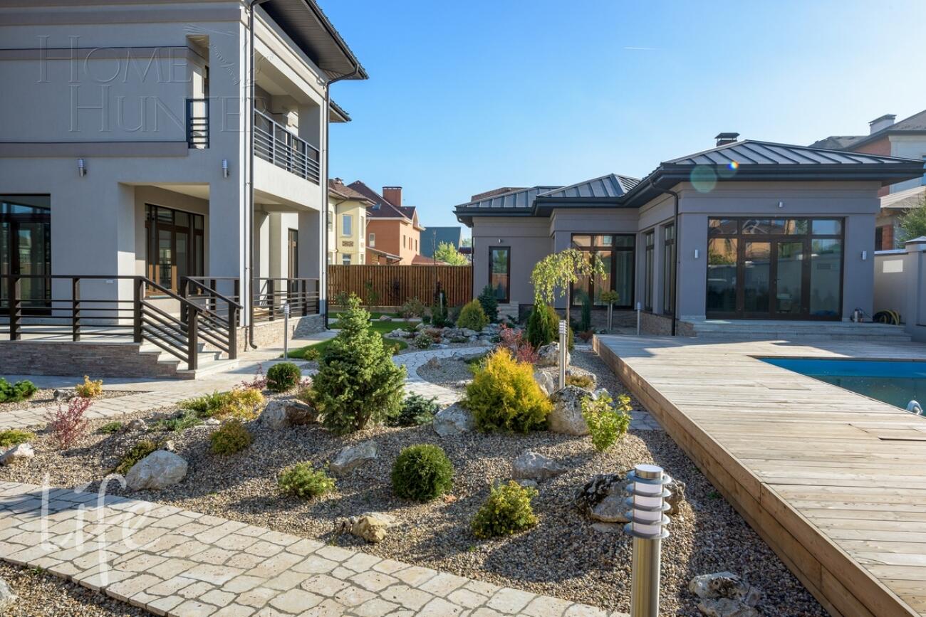 2-этажный коттедж 350 м² с отделкой