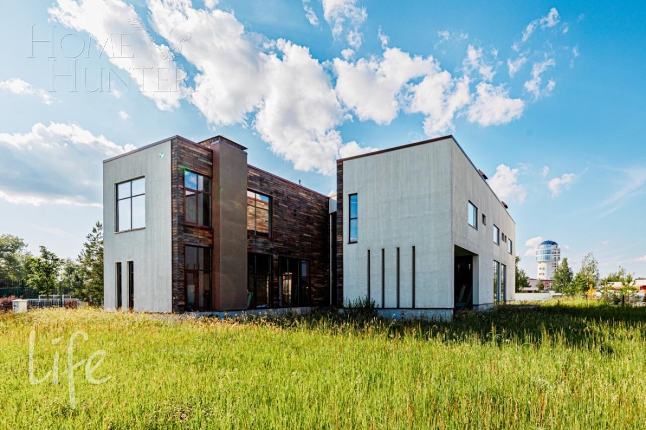 2-этажный коттедж 751.6 м² без отделки