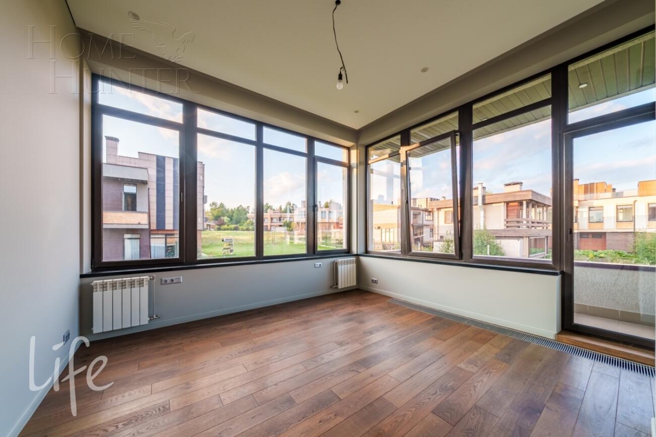 3-этажный коттедж 280 м² с отделкой