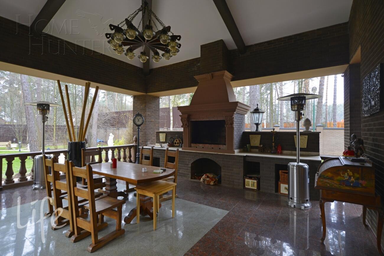 2-этажный коттедж 1 400 м² с отделкой