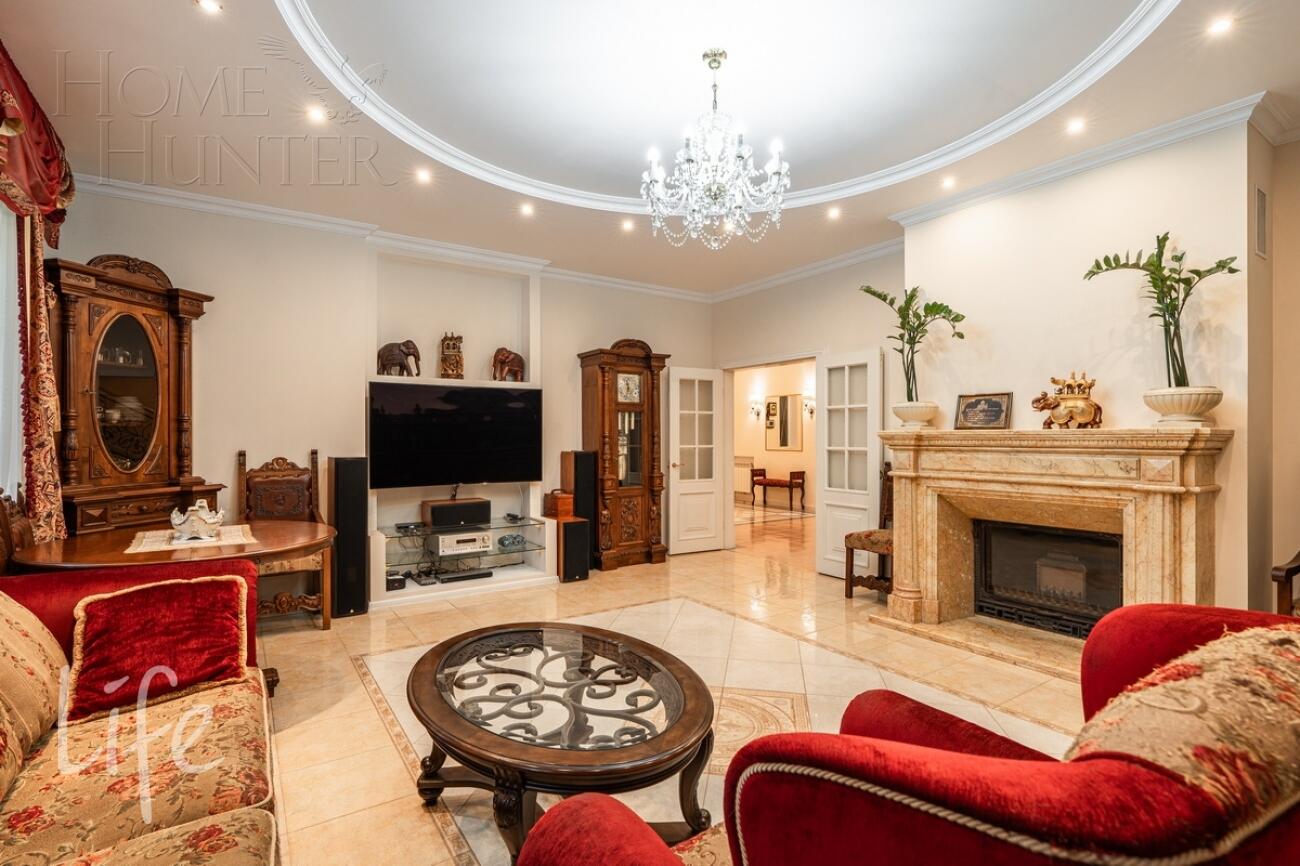 2-этажный коттедж 450 м² с отделкой