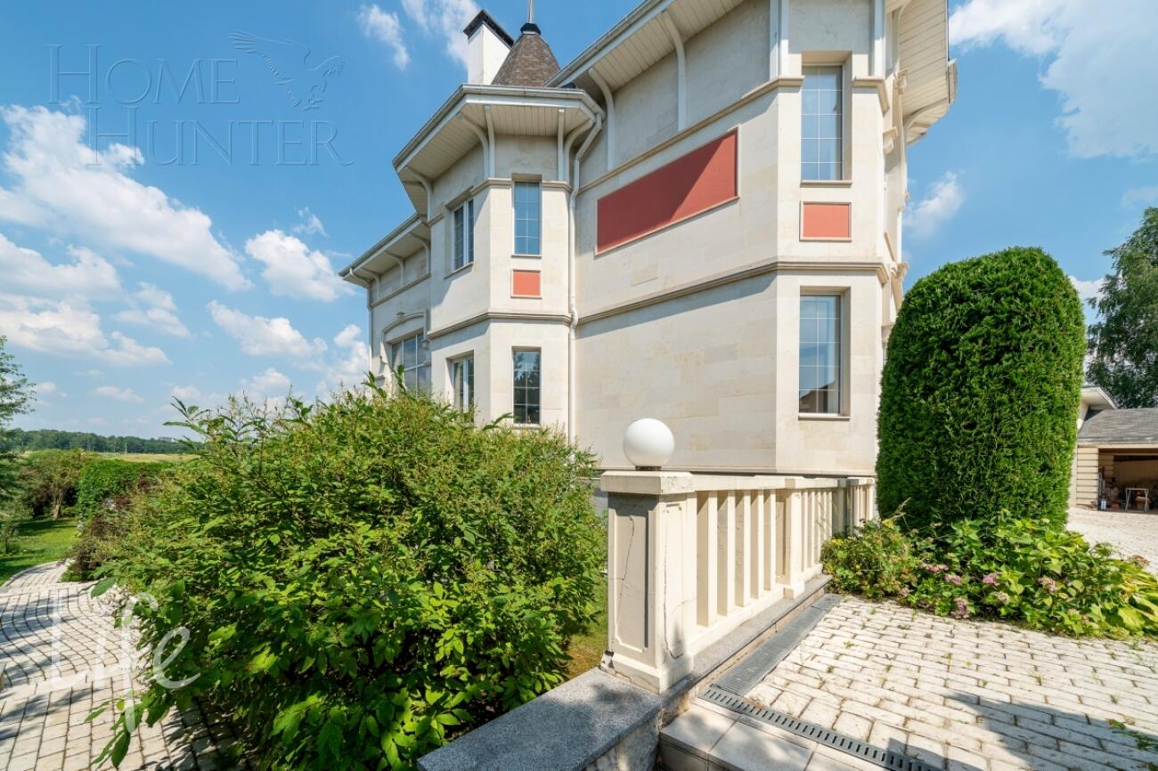 2-этажный коттедж 800 м² с отделкой