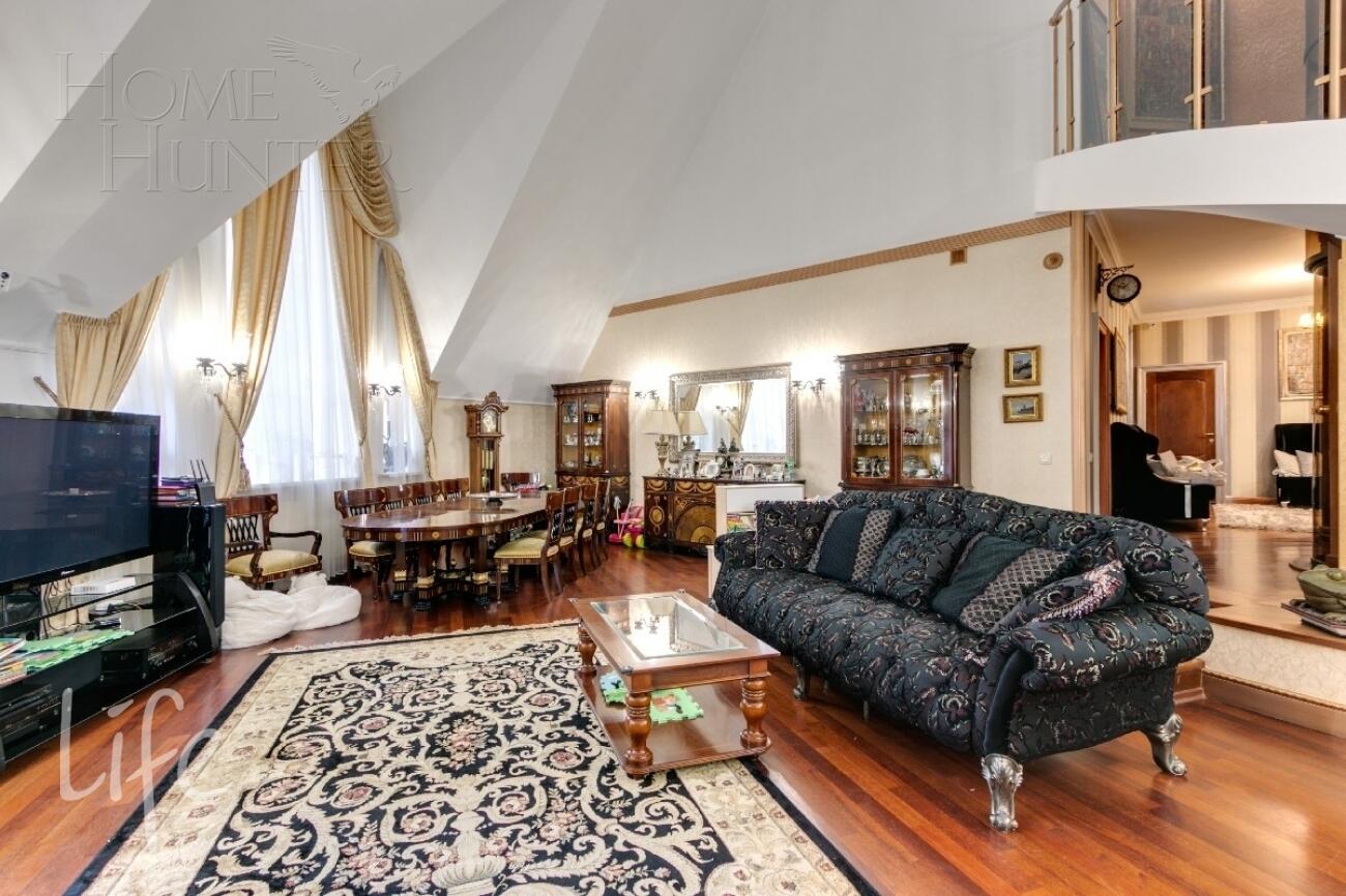 2-этажный коттедж 620 м² с отделкой