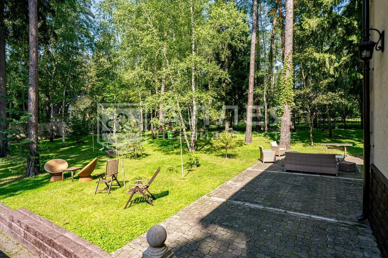 2-этажный коттедж 850 м² с отделкой