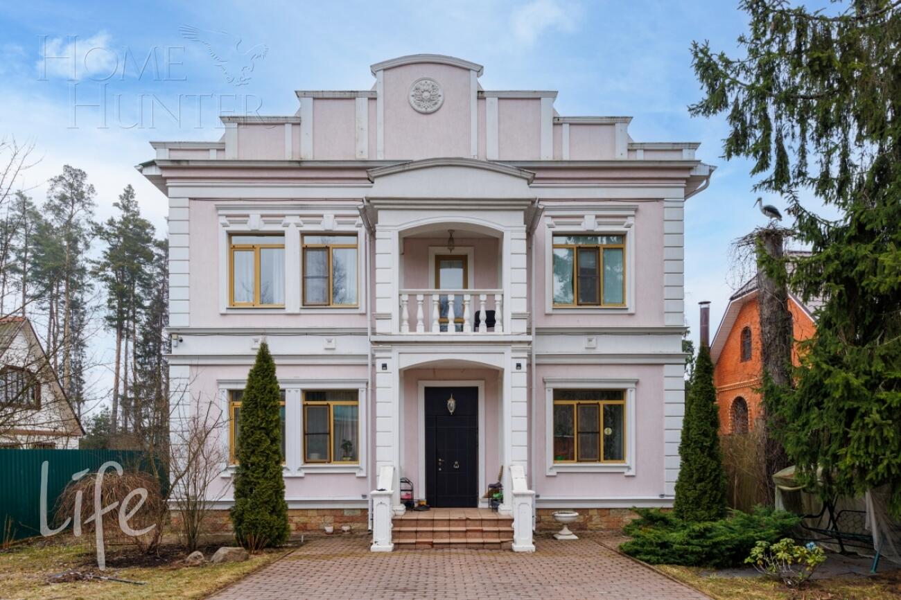 2-этажный коттедж 261 м² с отделкой