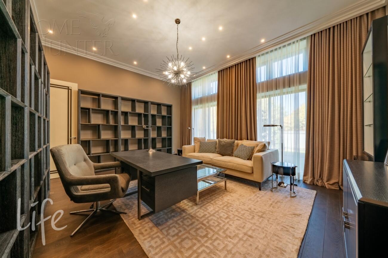 2-этажный коттедж 1 017.21 м² с отделкой