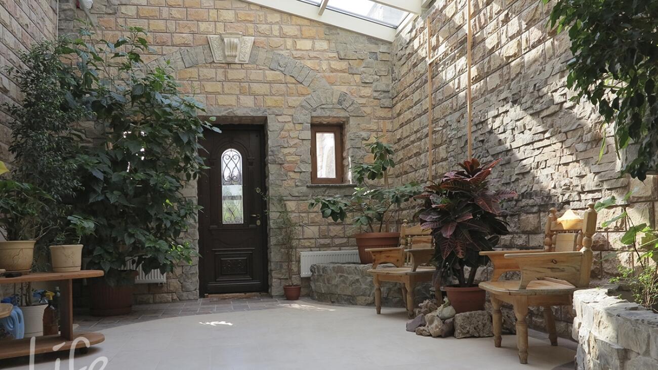 2-этажный коттедж 900 м² с отделкой