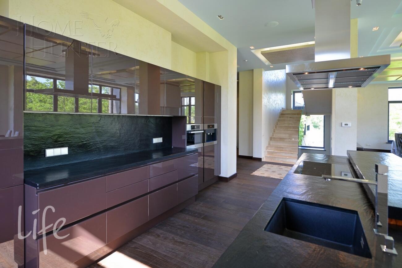 2-этажный коттедж 750 м² с отделкой