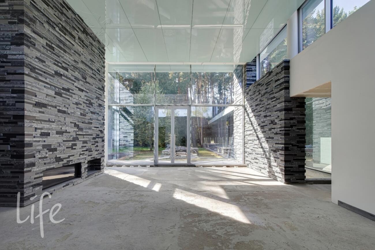 3-этажный коттедж 1 546 м² без отделки