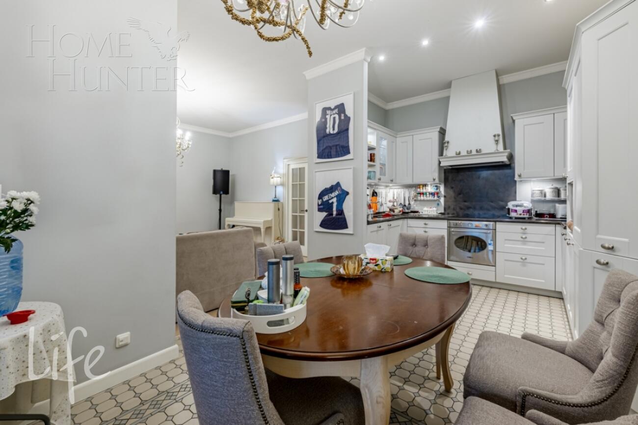 3-этажный таунхаус 230 м² с отделкой