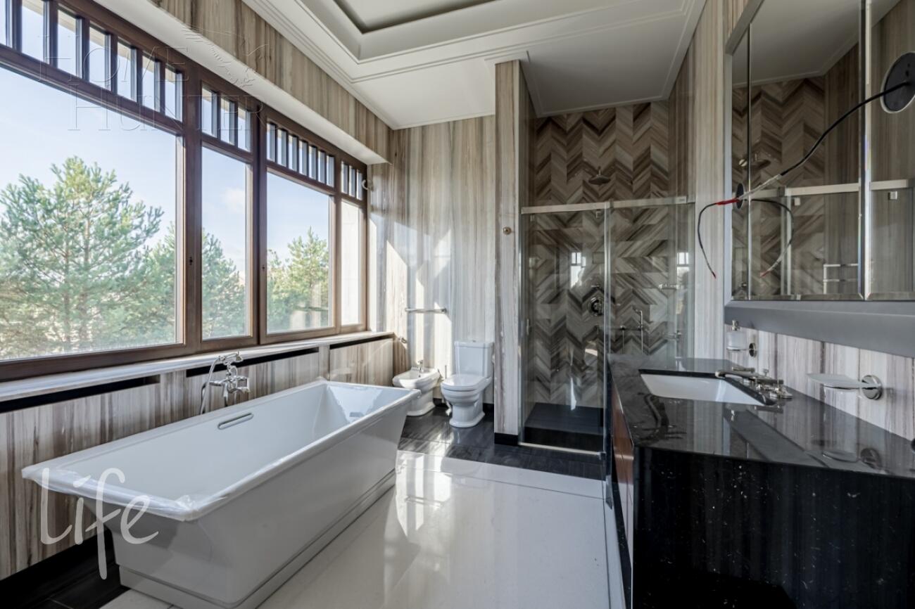 2-этажный коттедж 1 244 м² с отделкой