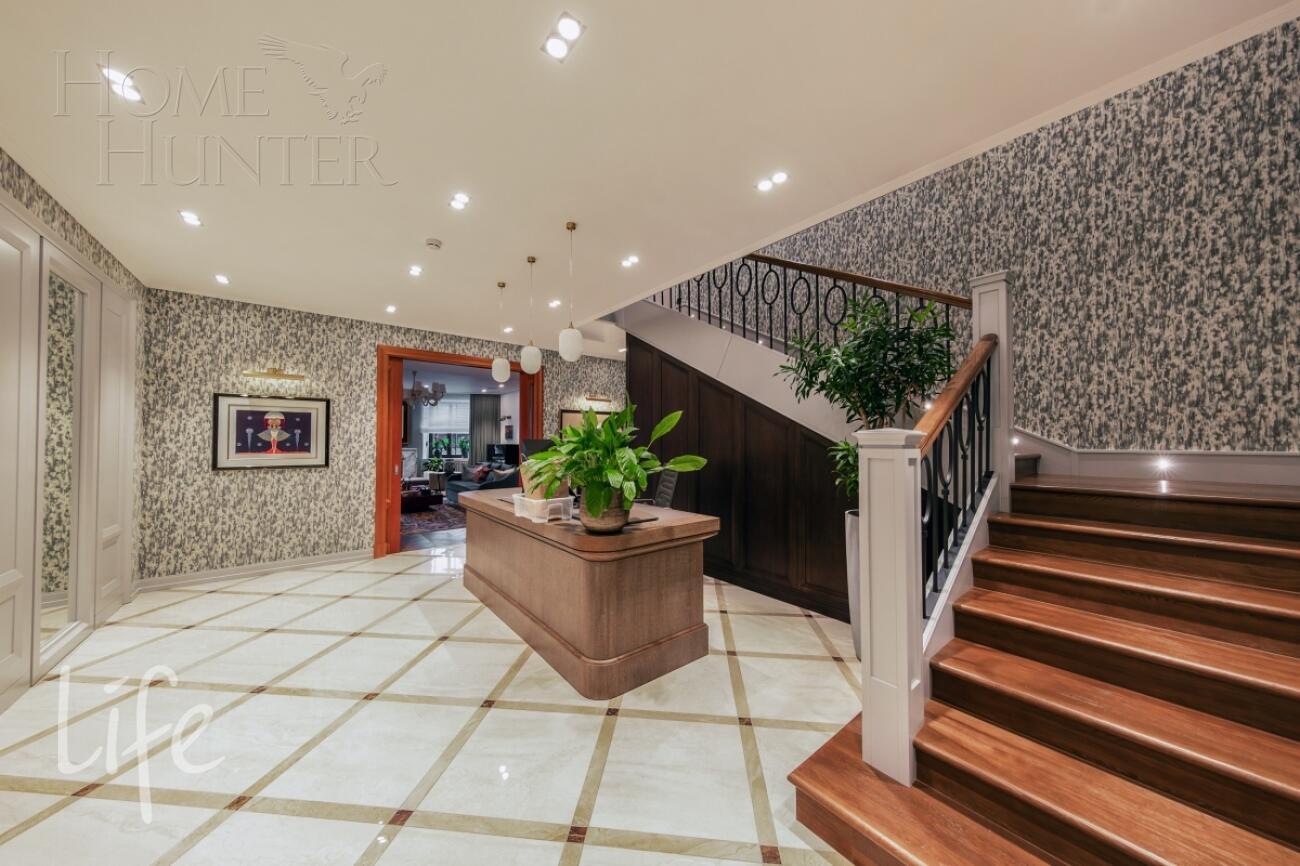 2-этажный коттедж 550 м² с отделкой