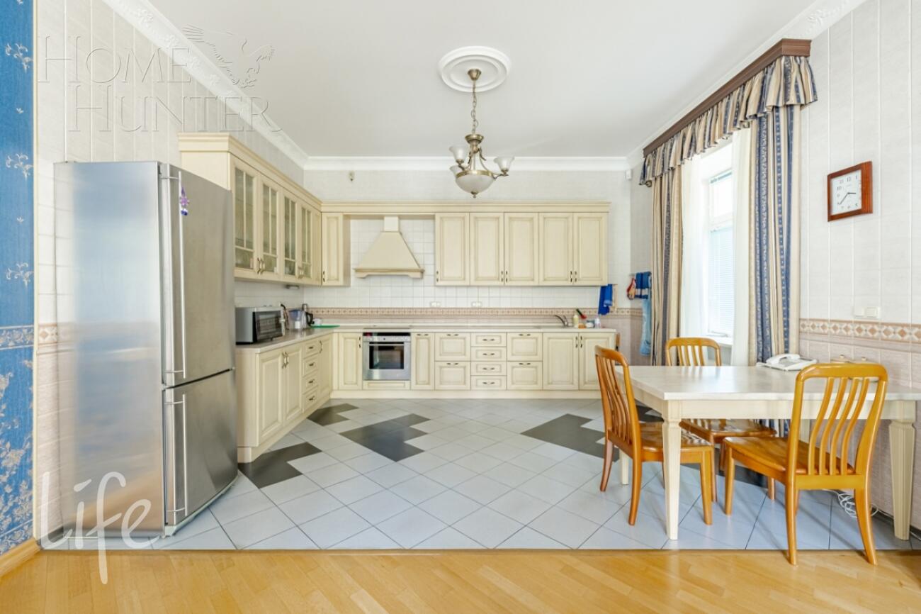 2-этажный коттедж 392 м² с отделкой