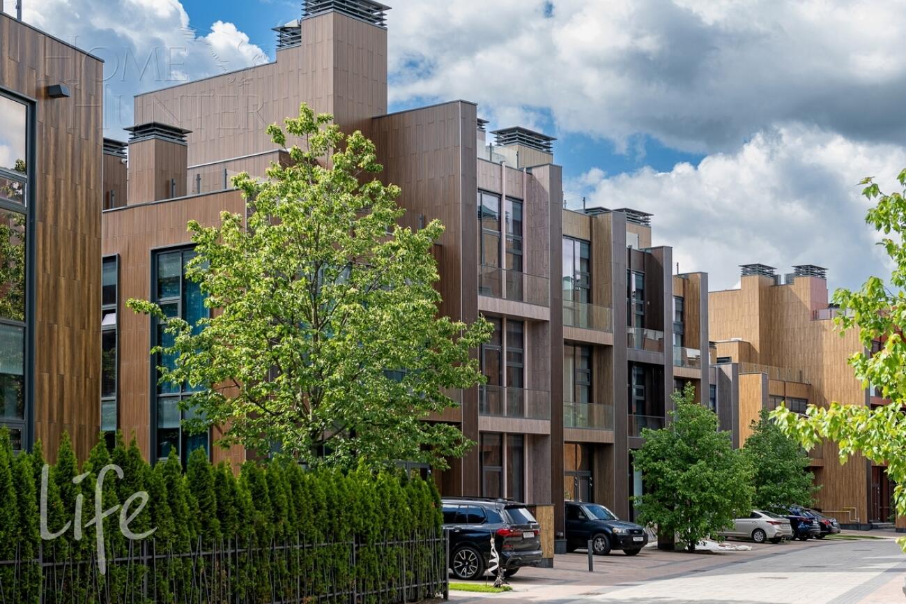 3-этажный таунхаус 238 м² без отделки