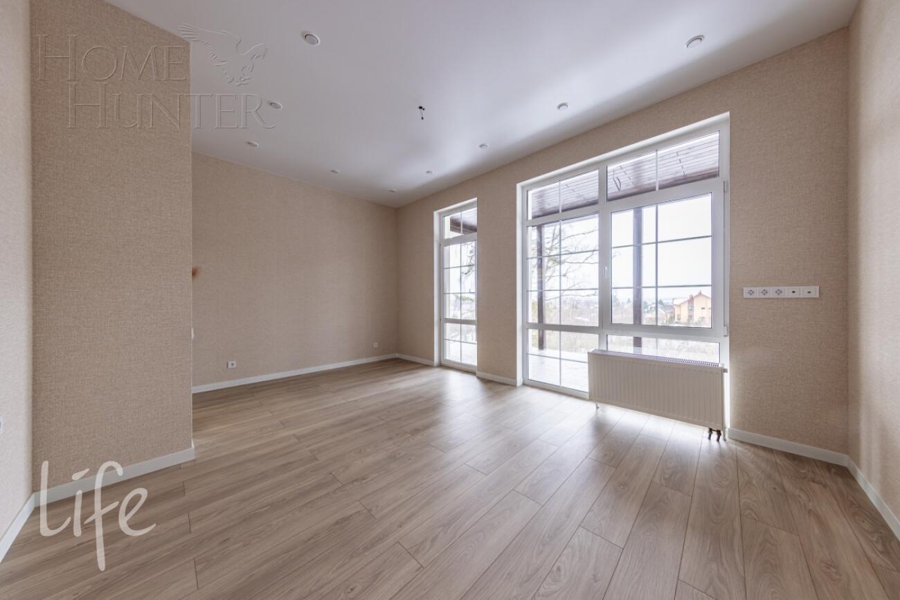 2-этажный коттедж 240 м² с отделкой