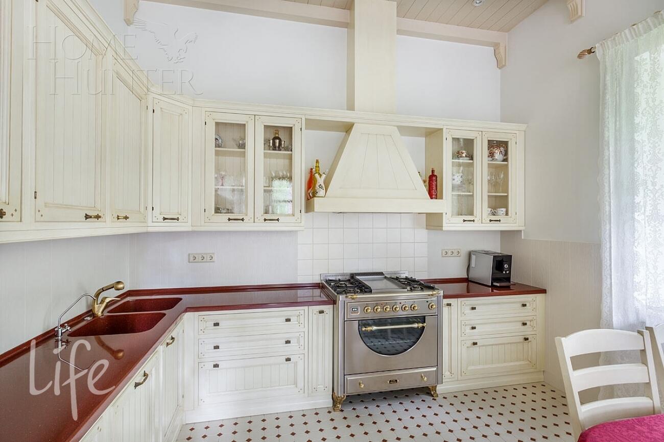 2-этажный коттедж 867 м² с отделкой