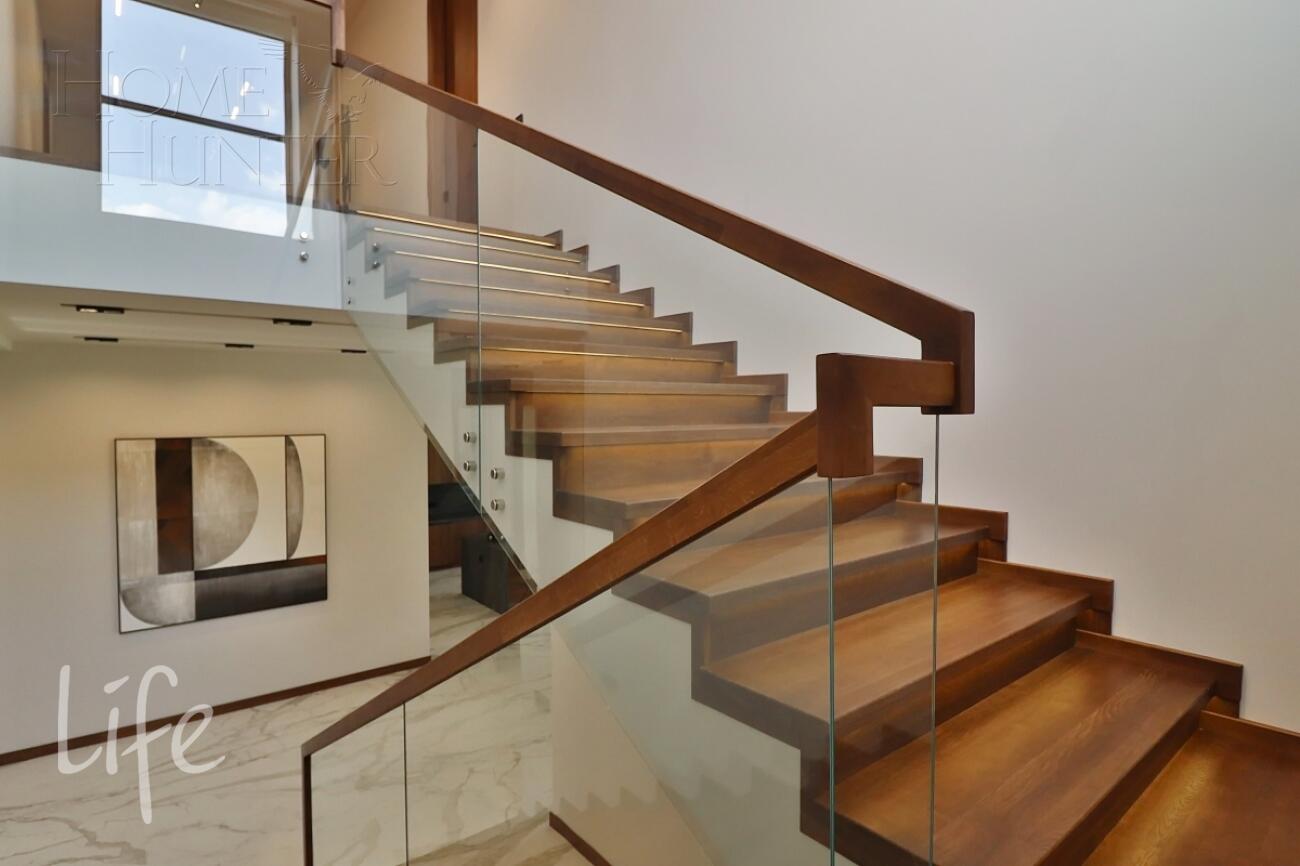 2-этажный коттедж 705 м² с отделкой