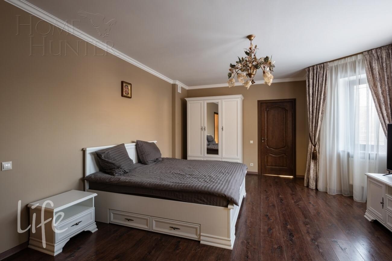 2-этажный коттедж 500 м² с отделкой