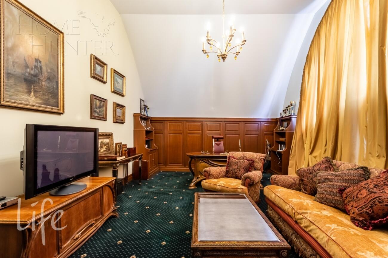 3-этажный коттедж 750 м² с отделкой