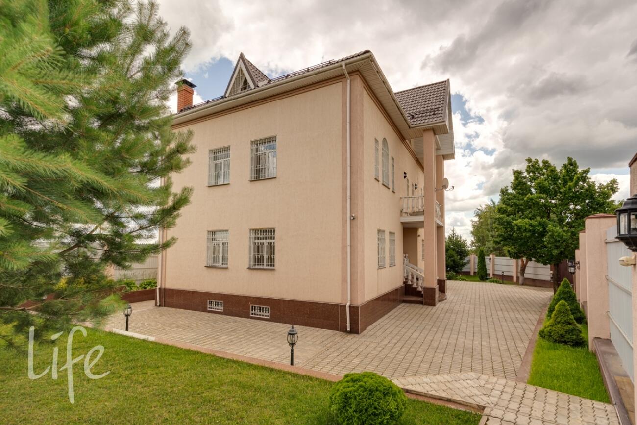 2-этажный коттедж 563 м² с отделкой