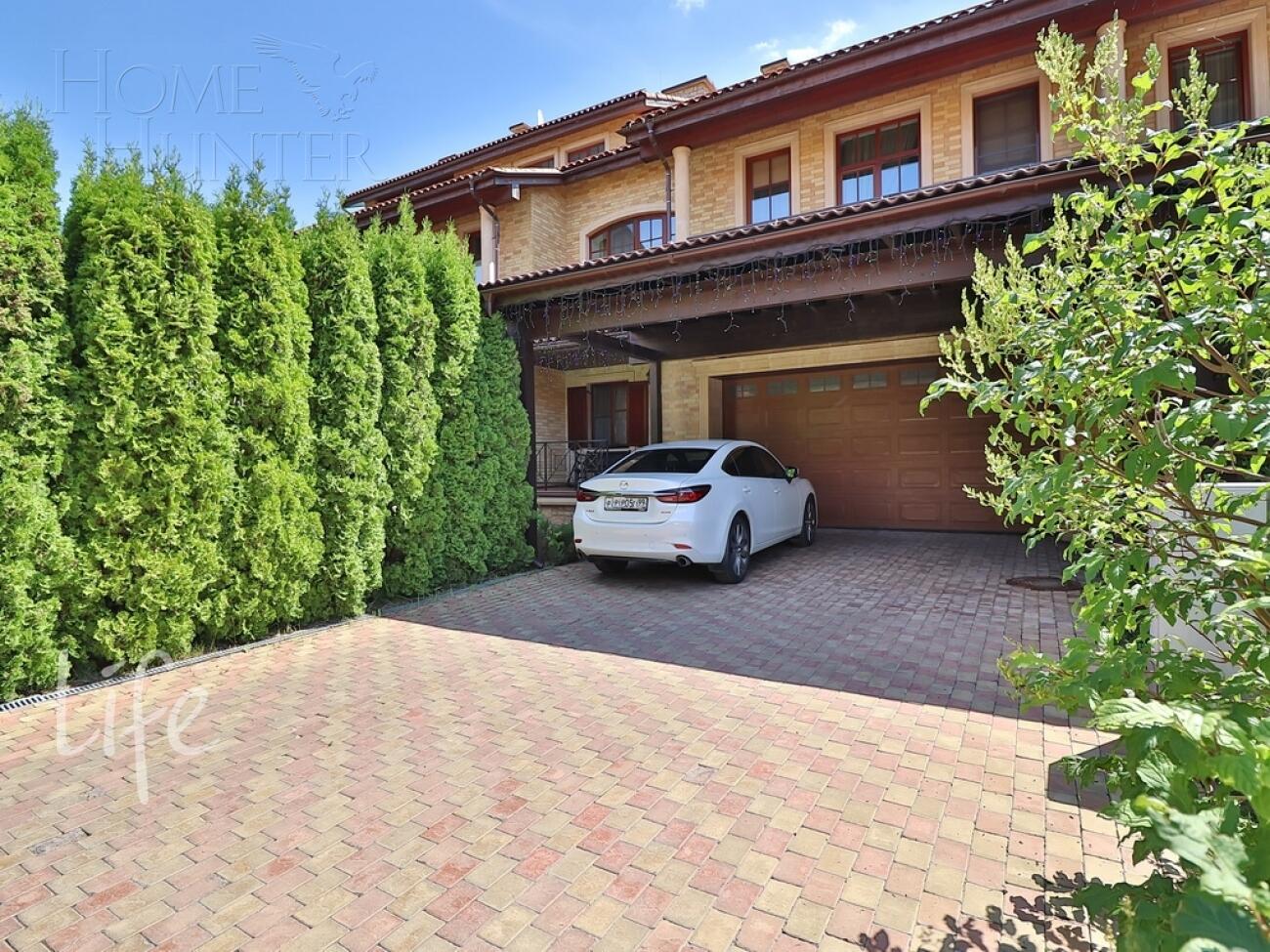 2-этажный таунхаус 345 м² с отделкой