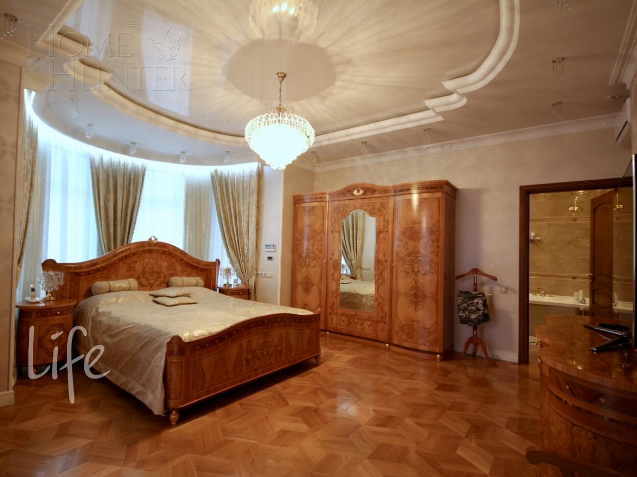 2-этажный коттедж 560 м² с отделкой