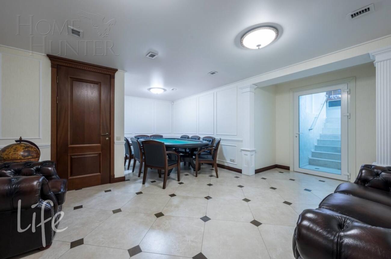 2-этажный коттедж 250 м² с отделкой