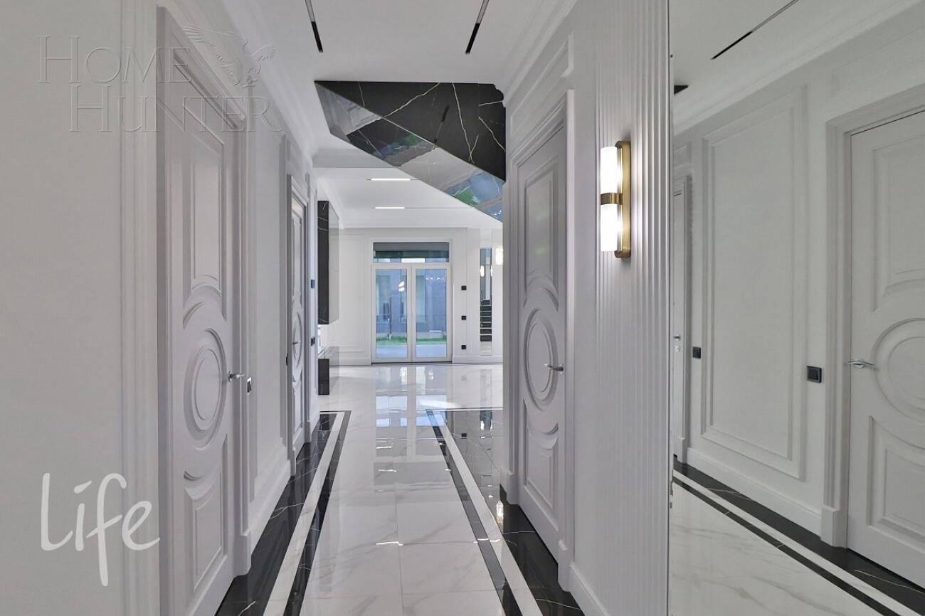 2-этажный коттедж 240 м² с отделкой